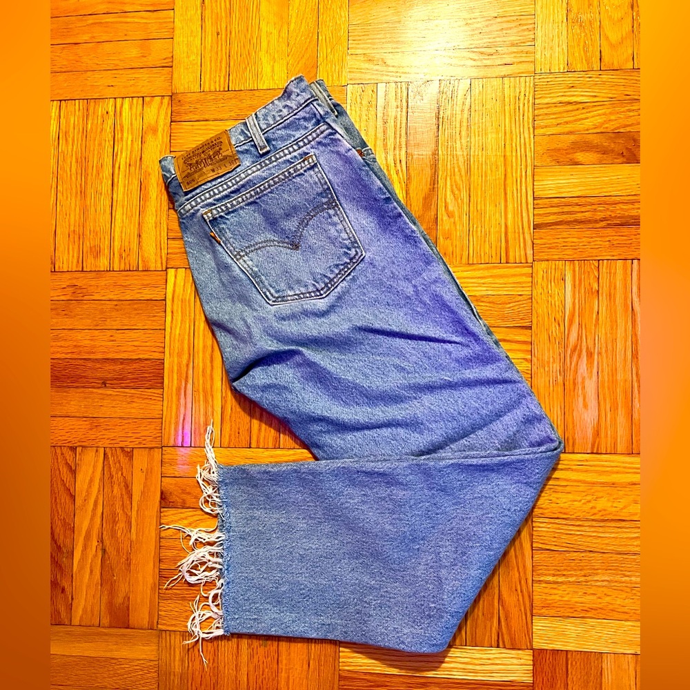 vintage Levi’s 505 medium blue wash
